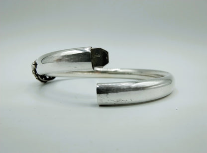 Zilveren slavenarmband met ornament