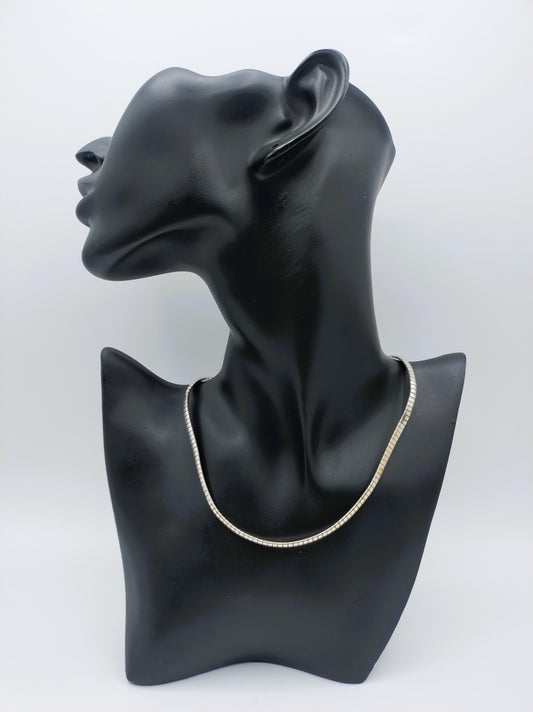 Zilveren omega ketting 45,5 cm.