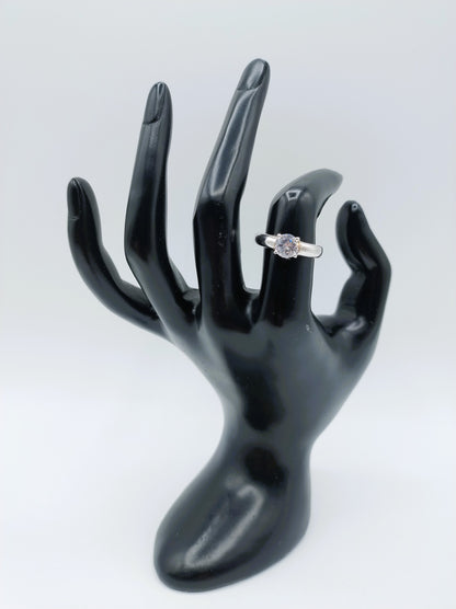 Zilveren solitair ring met zirkonia, 17 mm.