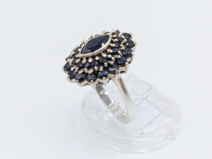 Zilveren ring met geslepen gitten, 18 mm