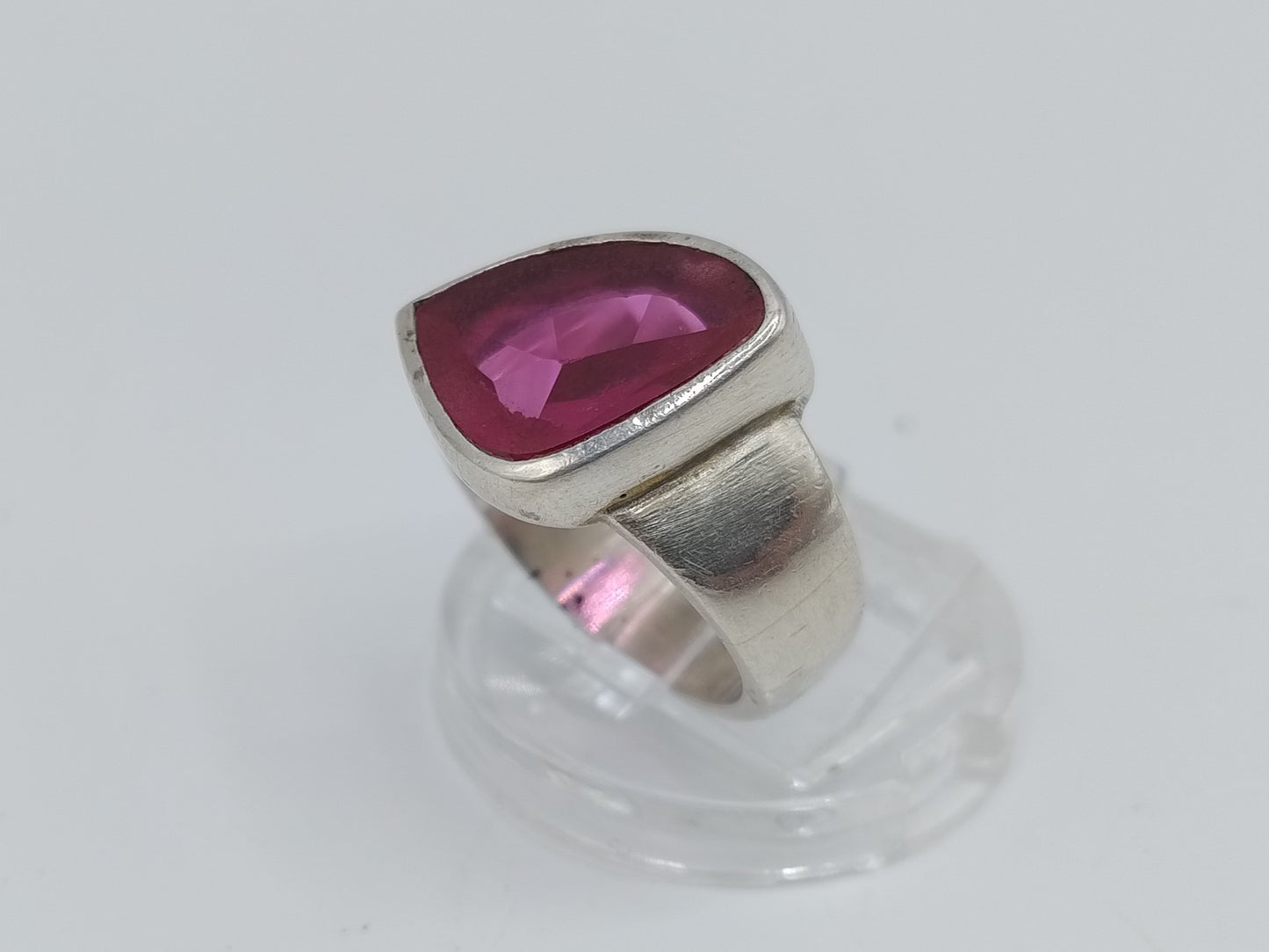 Zilveren ring met toermalijn, 17,75 mm