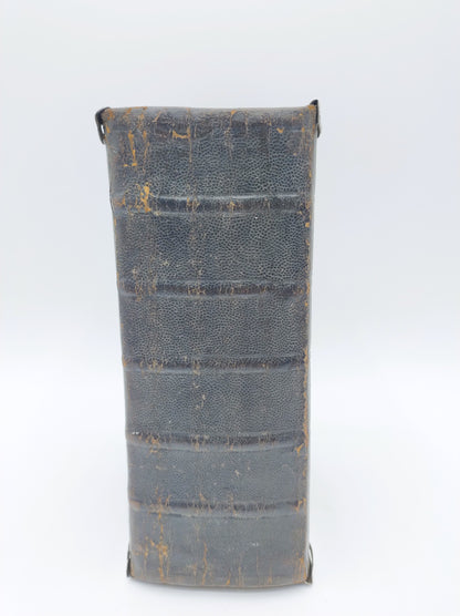 18e Eeuwse Bijbel met zilveren beslag en sloten, H.P. Kremer, Groningen, ca. 1808