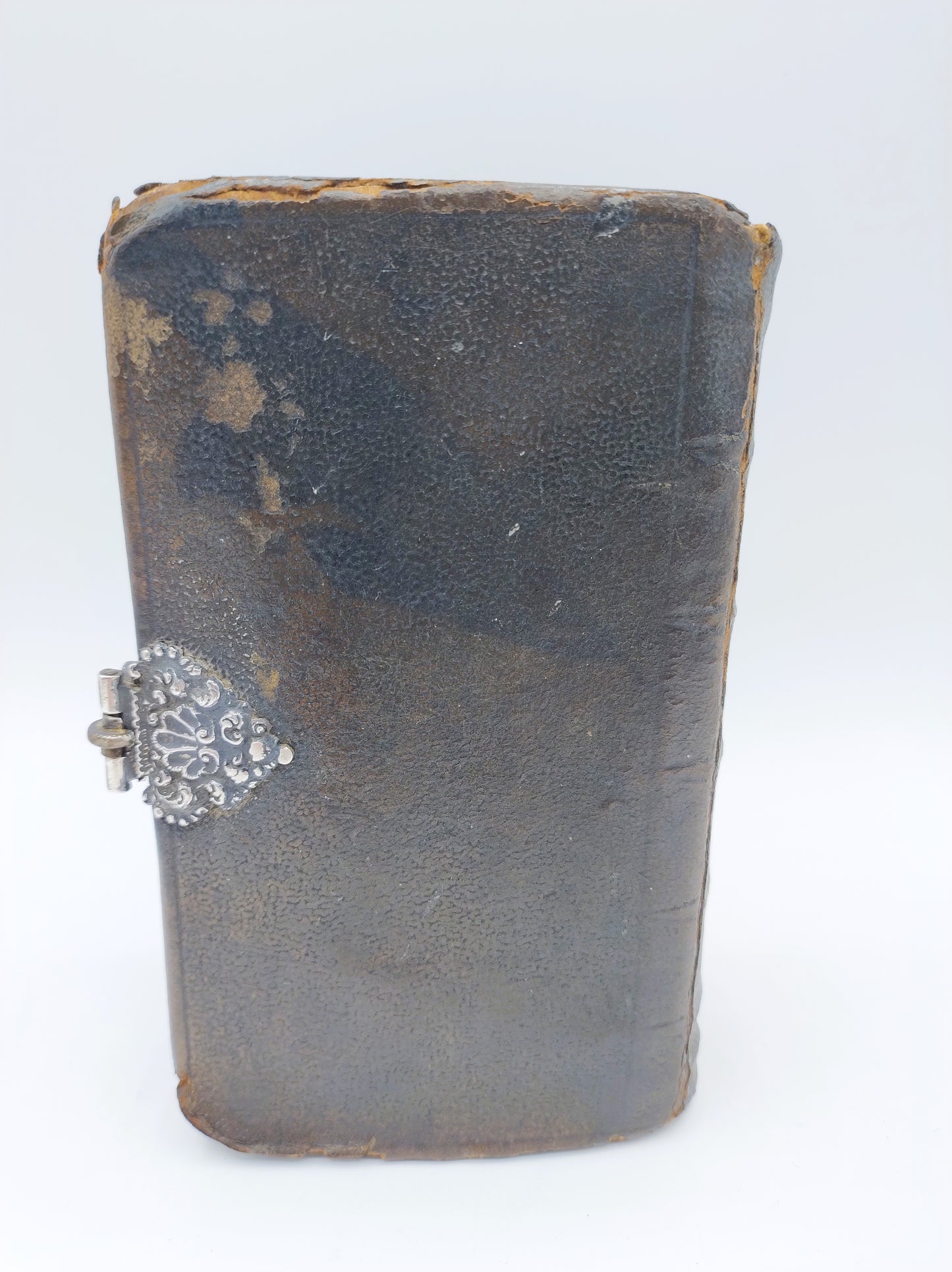 Antique Bible with silver clasp, Dordrecht, 1783