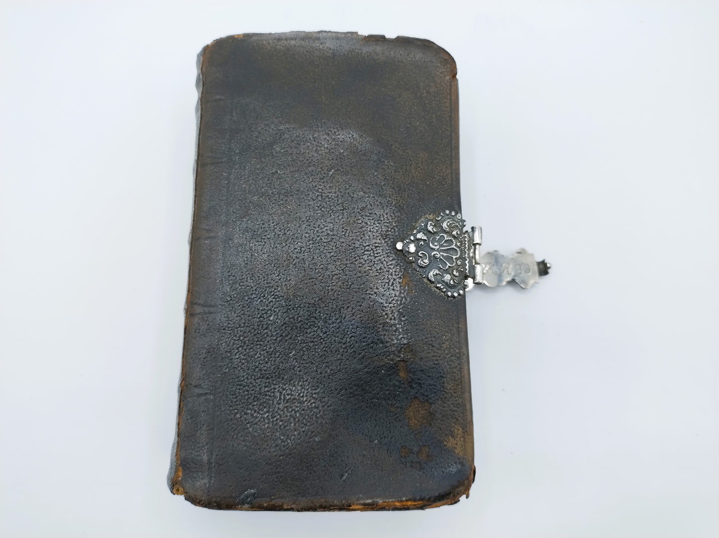 Antique Bible with silver clasp, Dordrecht, 1783