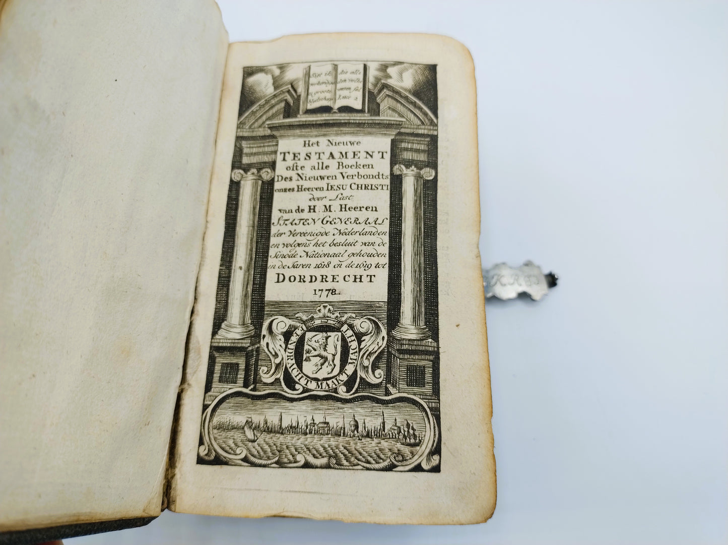 Antique Bible with silver clasp, Dordrecht, 1783