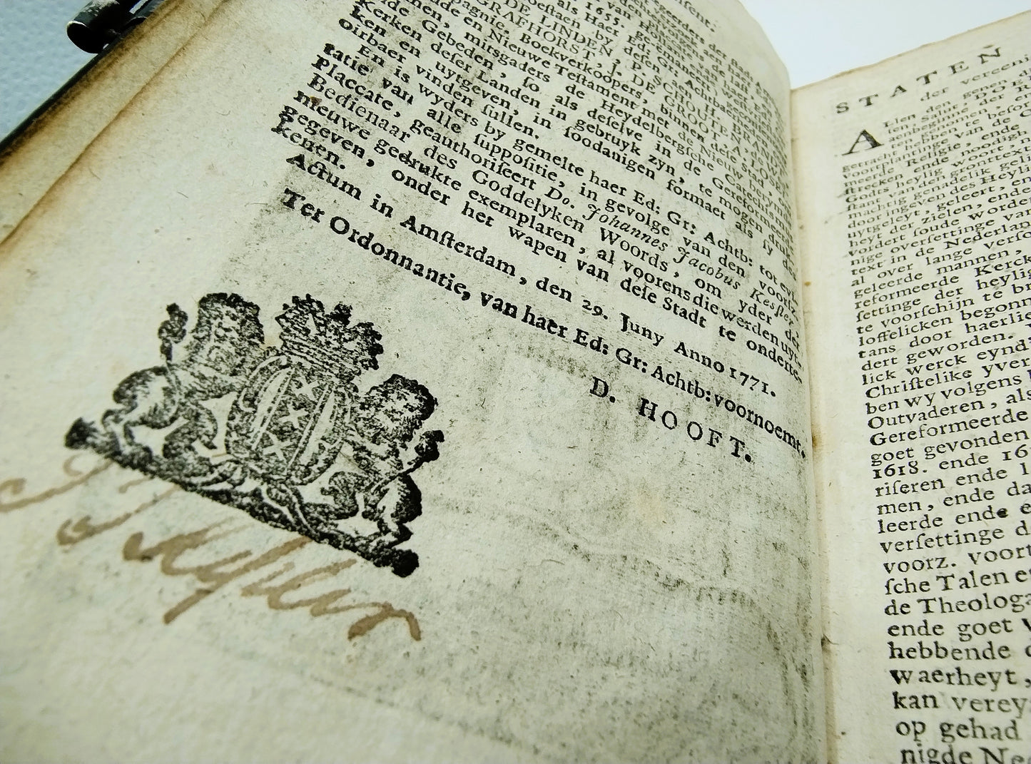 Antique Bible with silver clasp, Dordrecht, 1783