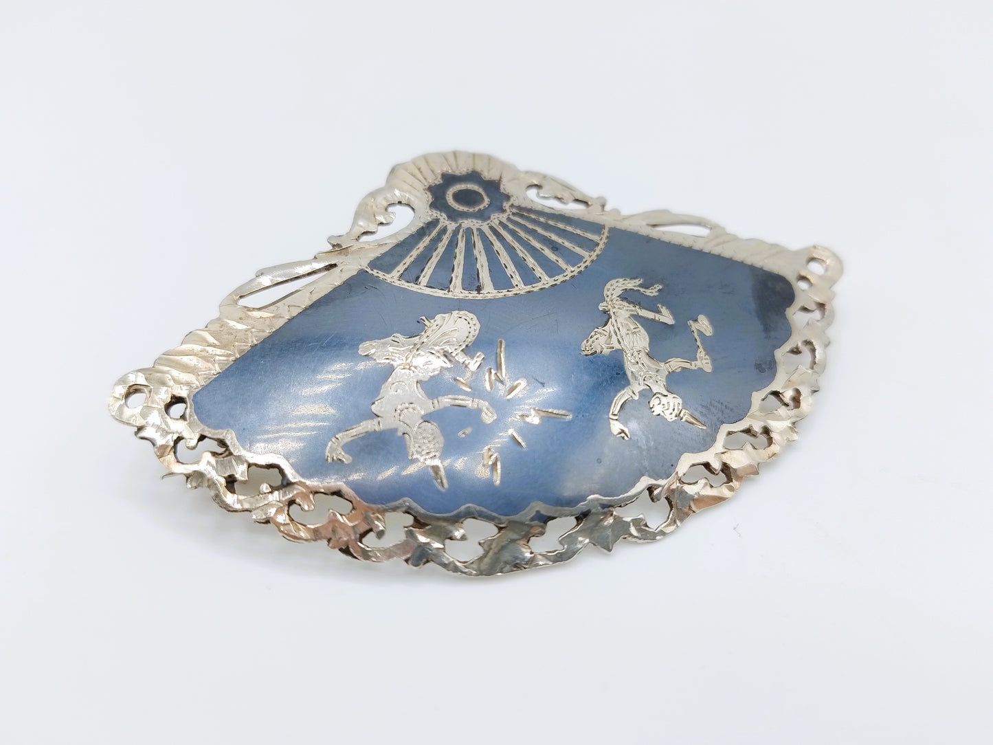 Zilveren broche met nielo inleg, Siam, 925