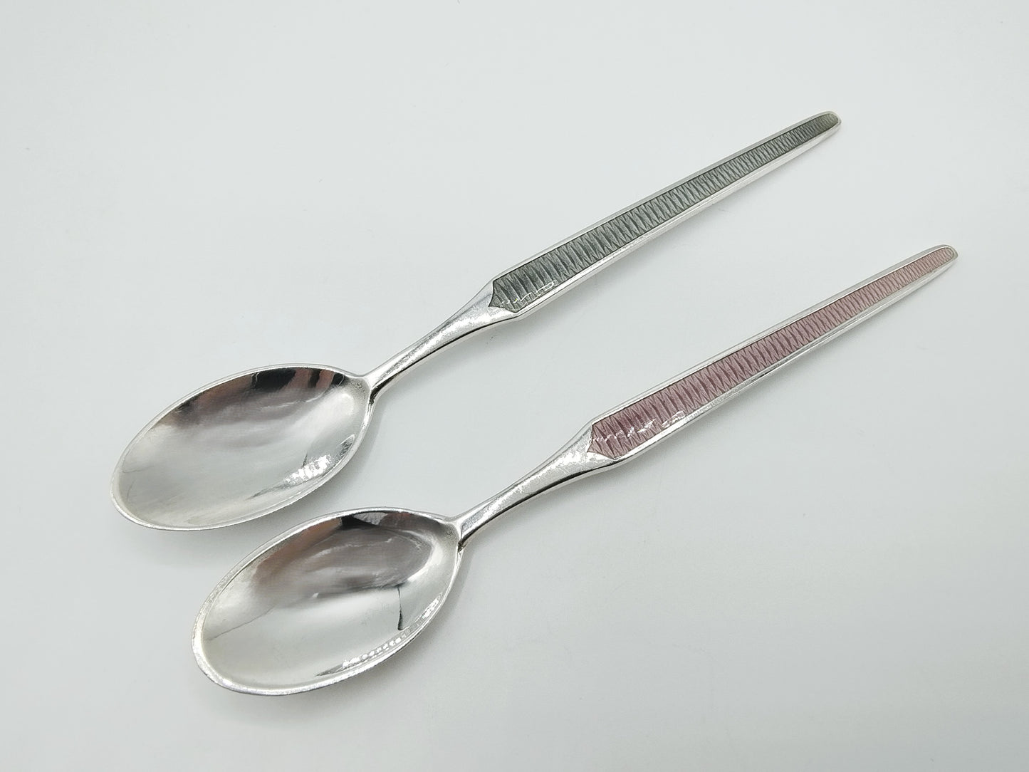 2 Zilveren theelepels, van Kempen & Begeer, Zeist