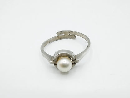 Zilveren ring met parel, 18 mm