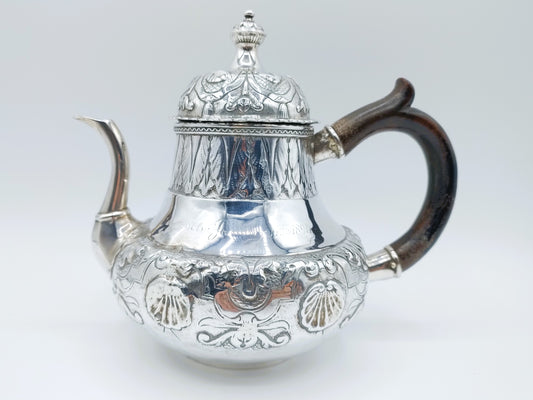 Silberne Teekanne, Isaac de Vries, Amsterdam, 1744