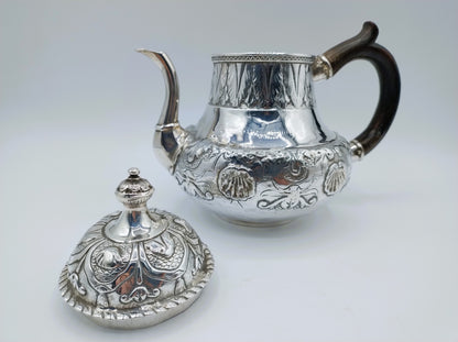 Silberne Teekanne, Isaac de Vries, Amsterdam, 1744