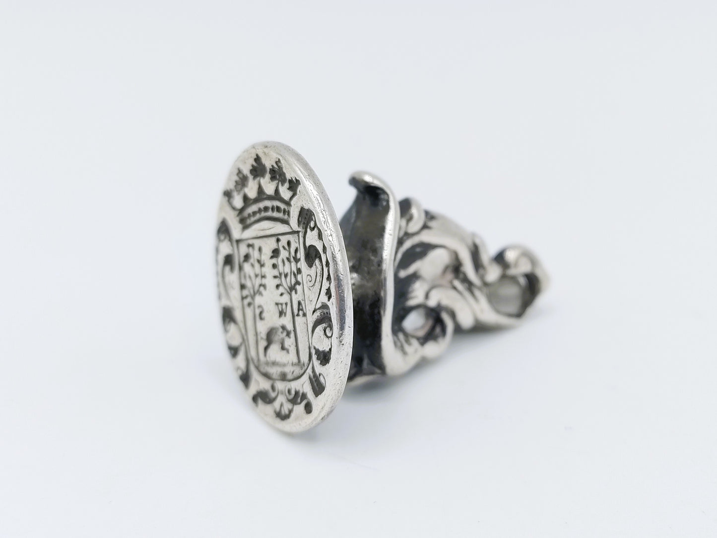 Silver signet with family crest, 18th century