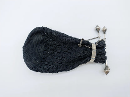 Wollen beursje met zilveren ring en sluiting J.B. Netelenbosch, Amsterdam, ca. 1850