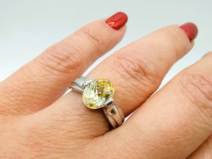 Zilveren ring met gele steen, 16.5 mm