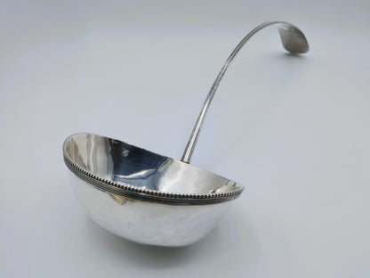 Zilveren soeplepel met parelrand, L. van Giffen, Groningen, 1820