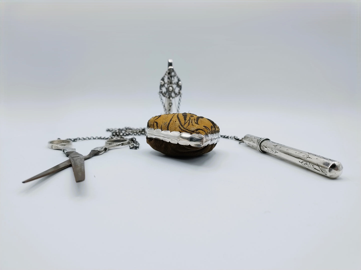 Silver chatelaine, L. van Gelderen, C. Hoogendoorn, Schoonhoven, ca. 1870
