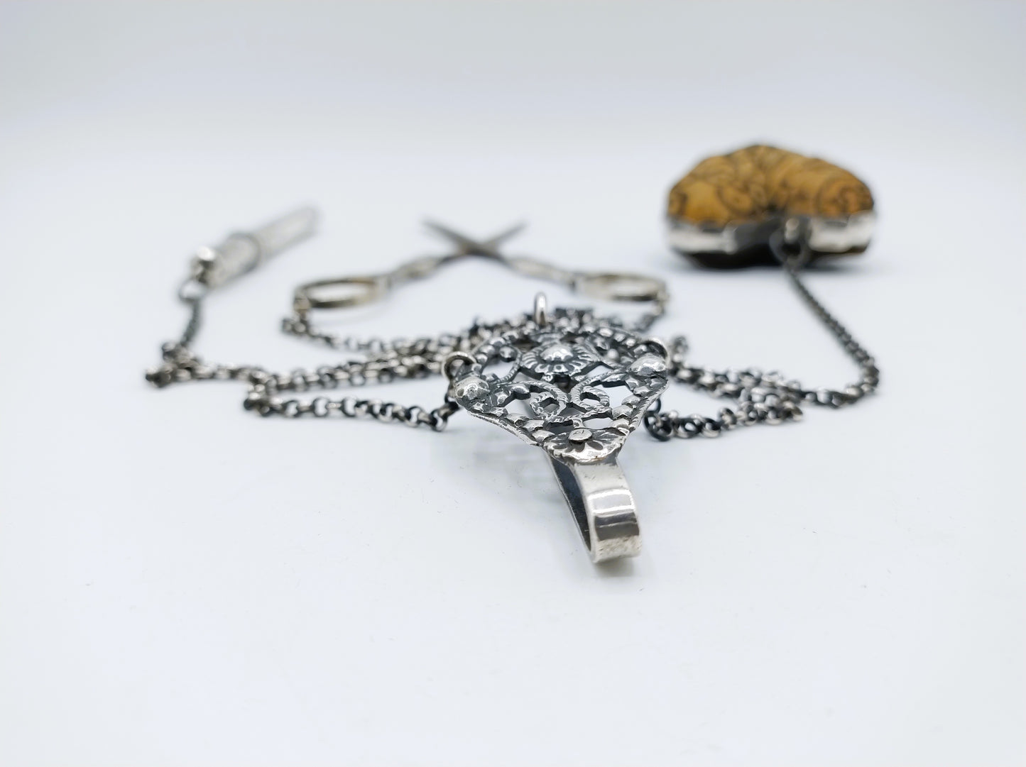 Silver chatelaine, L. van Gelderen, C. Hoogendoorn, Schoonhoven, ca. 1870