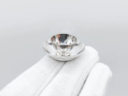 3 Zilveren borden en kommen, F. van Strant I, Amsterdam, ca. 1720