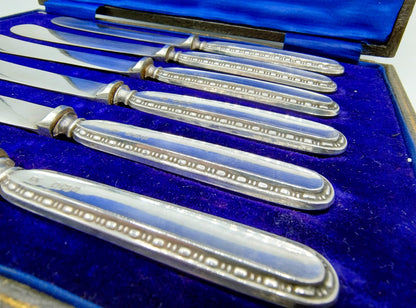 6 Fruitmesjes met zilveren heften, W. Yates Ltd, Sheffield, 1915