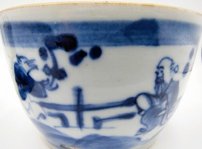 18e Eeuwse Chinese porseleinen dekselpot met zilveren miniatuur servies, Duitsland
