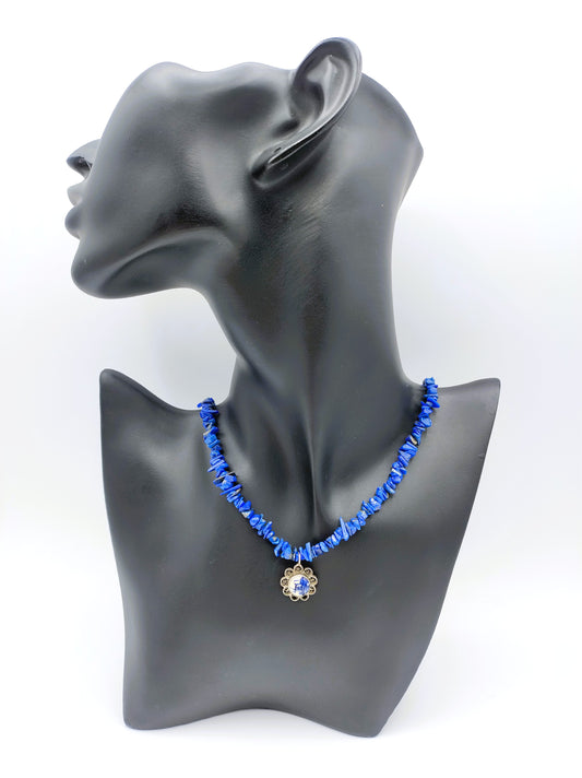 Lapis lazuli necklace with silver Delft blue pendant and clasp, 43.5 cm