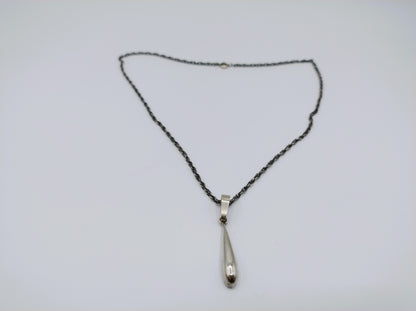 Silberkette mit Tropfenanhänger, 46,5 cm