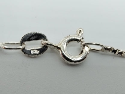 Silberkette mit Vogelanhänger, 45,5 cm