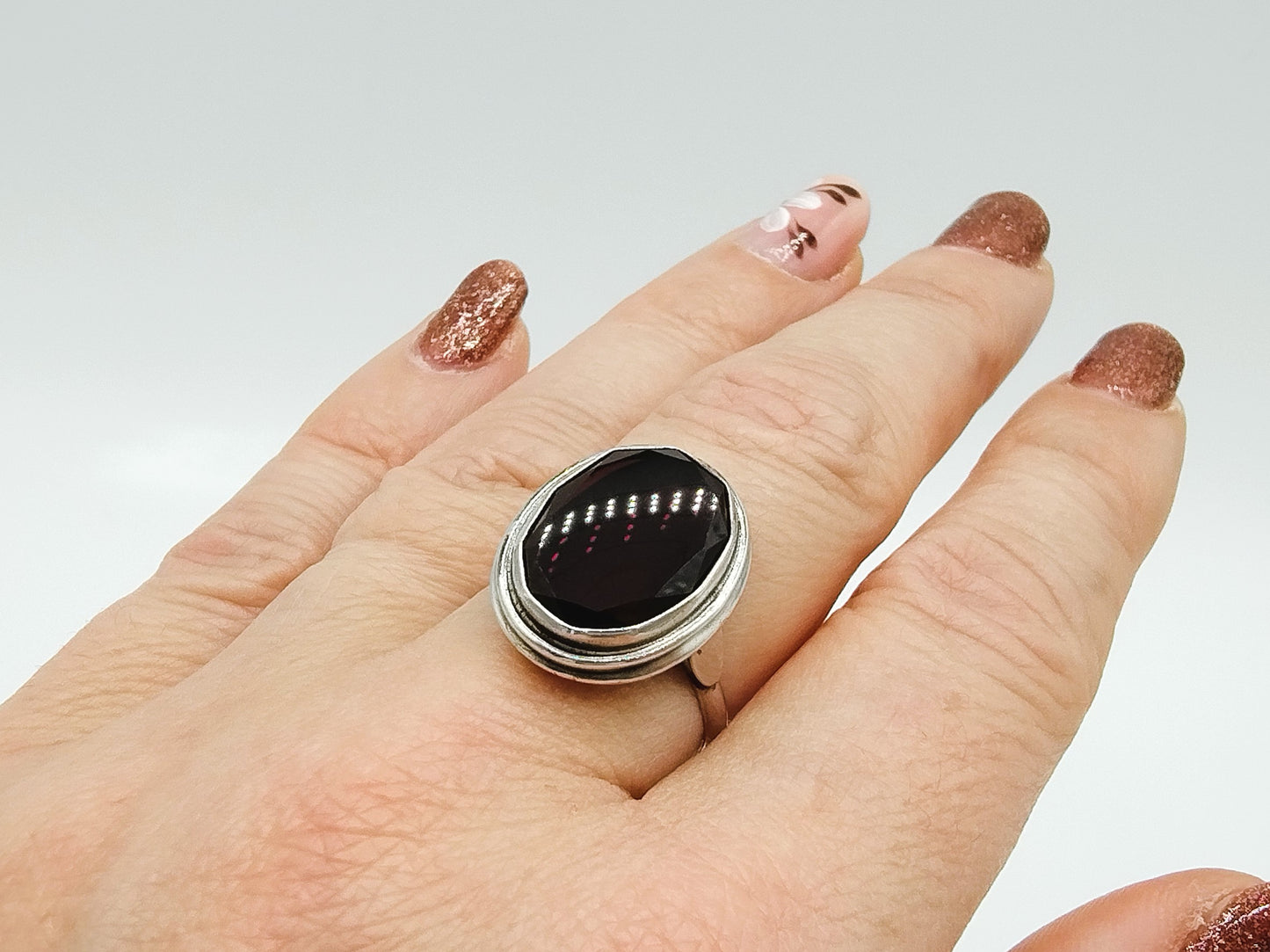 Zilveren ring met granaat, 835, 18 mm