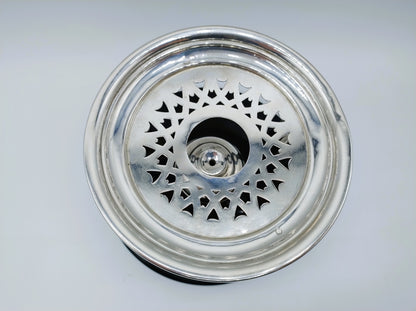 Zilveren komfoor op ebbenhouten voet, 19e eeuws