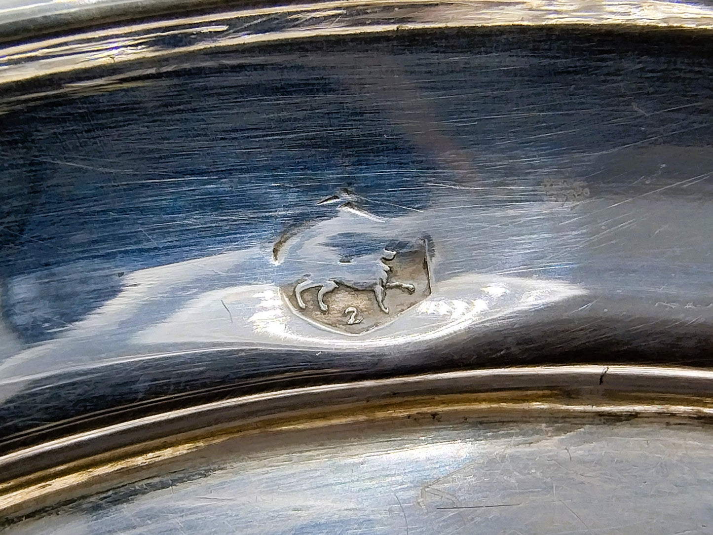 Zilveren komfoor op ebbenhouten voet, 19e eeuws