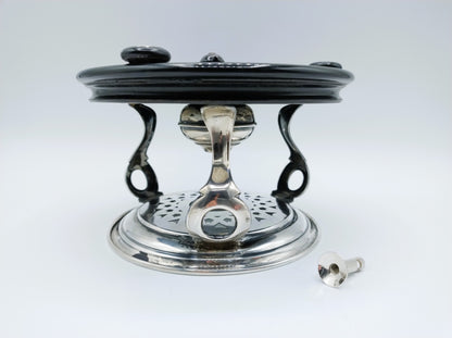Zilveren komfoor op ebbenhouten voet, 19e eeuws