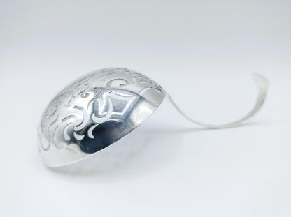 Zilveren strooilepel, J.J. Dreux, Rotterdam, 1750