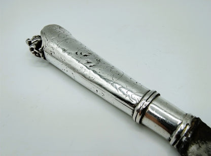 Zilveren mesheft met originele stalen lemmet, 18e eeuws