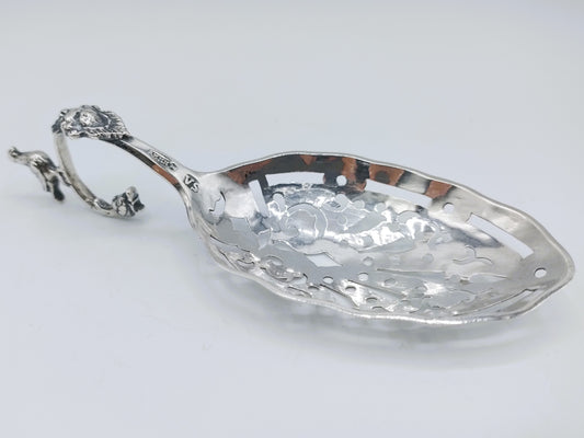 Zilveren suikerstrooilepel, J.V. Schmidt, Amsterdam, 1793