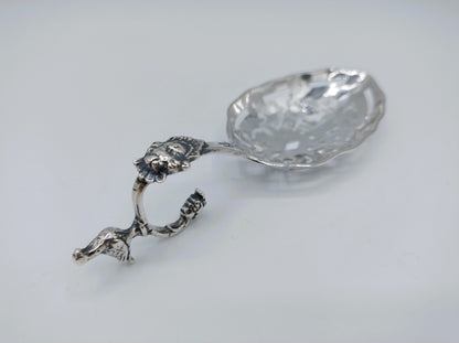 Zilveren suikerstrooilepel, J.V. Schmidt, Amsterdam, 1793