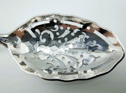 Zilveren suikerstrooilepel, J.V. Schmidt, Amsterdam, 1793