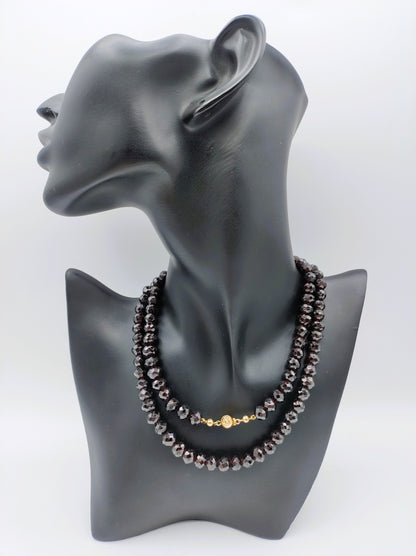 Garnet necklace with gold ball clasp, 72 cm