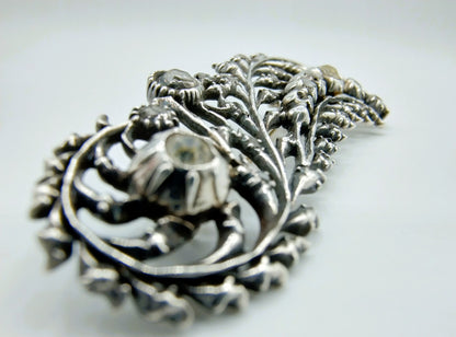 Zilveren veerbroche bezet met ca. 25 roosdiamanten, 19e eeuws