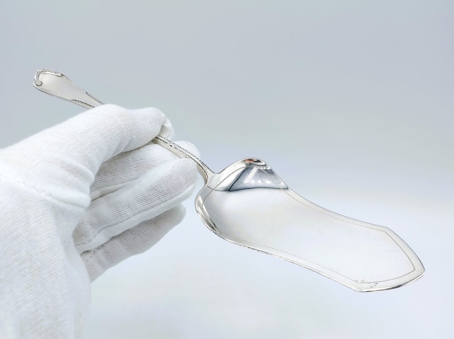 Zilveren taartschep, Fa. J.M. van Kempen, Voorschoten, 1920