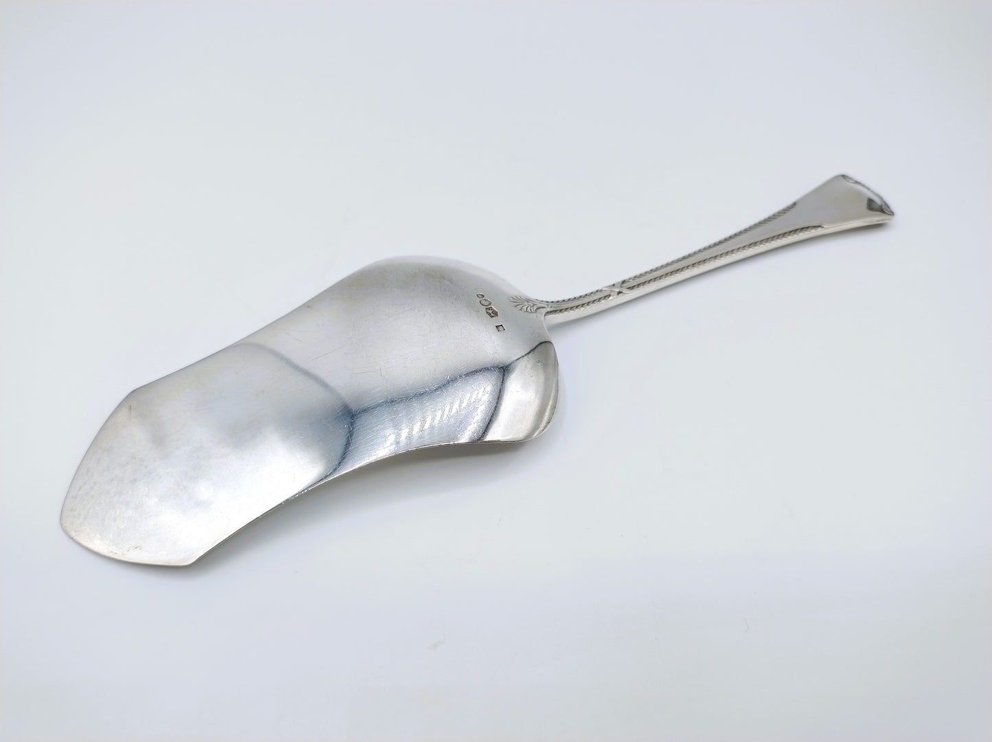 Zilveren taartschep, Fa. J.M. van Kempen, Voorschoten, 1920