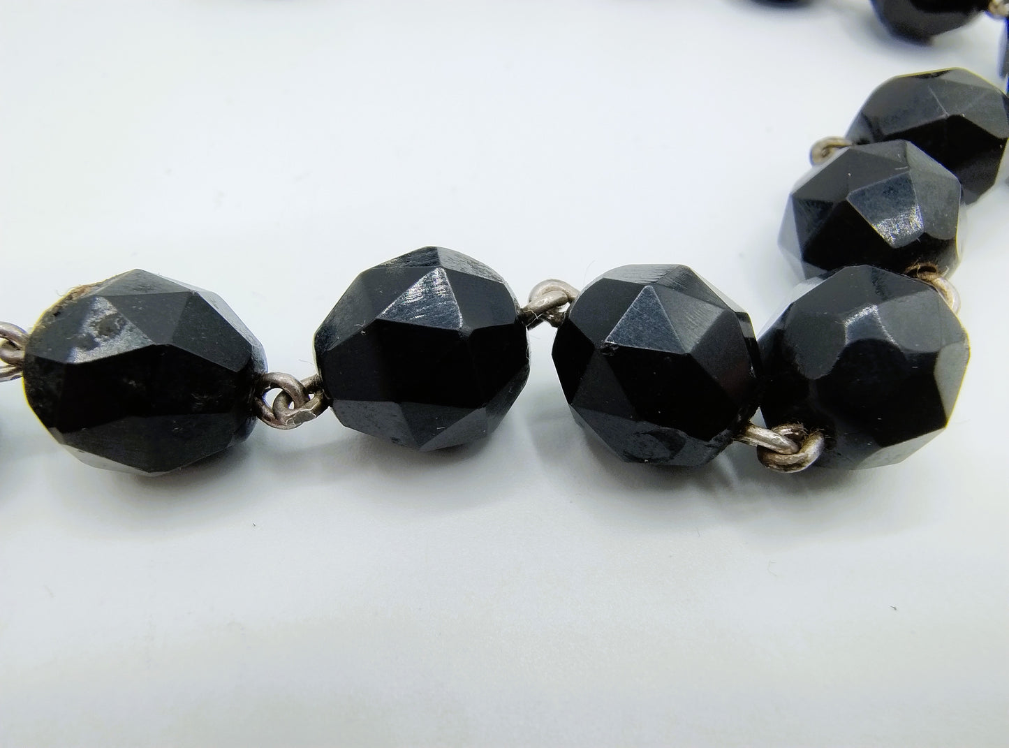 Gitten necklace with a silver ball clasp, 73.5 cm