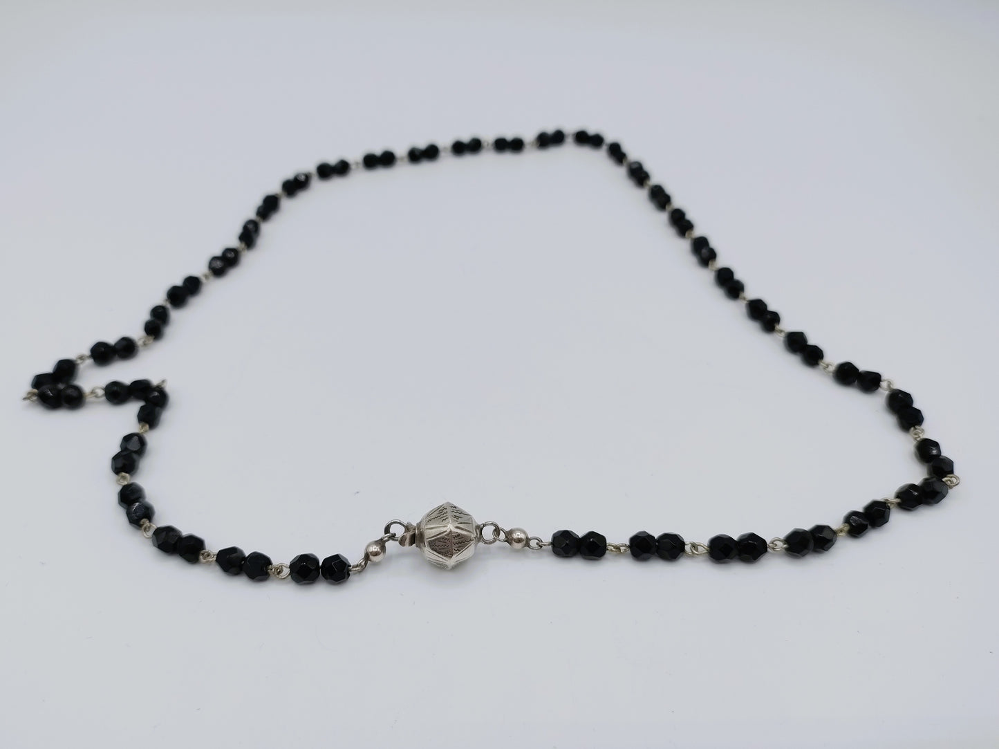 Gitten ketting met een zilveren bolslot, A. de Groot, Schoonhoven, 55,5 cm