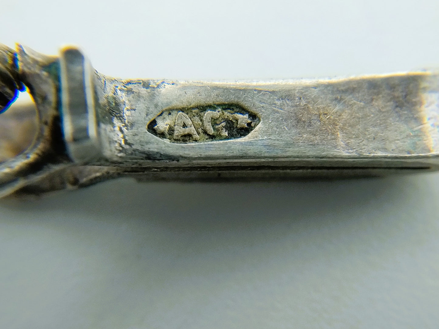 Gitten ketting met een zilveren bolslot, A. de Groot, Schoonhoven, 55,5 cm