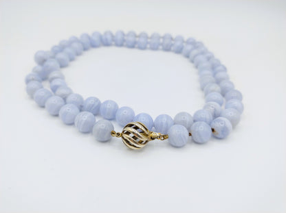 Blauw agaten ketting met zilveren slot, 83 cm