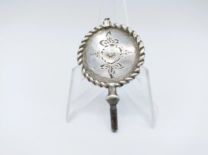 Zilveren horlogesleutel met paard