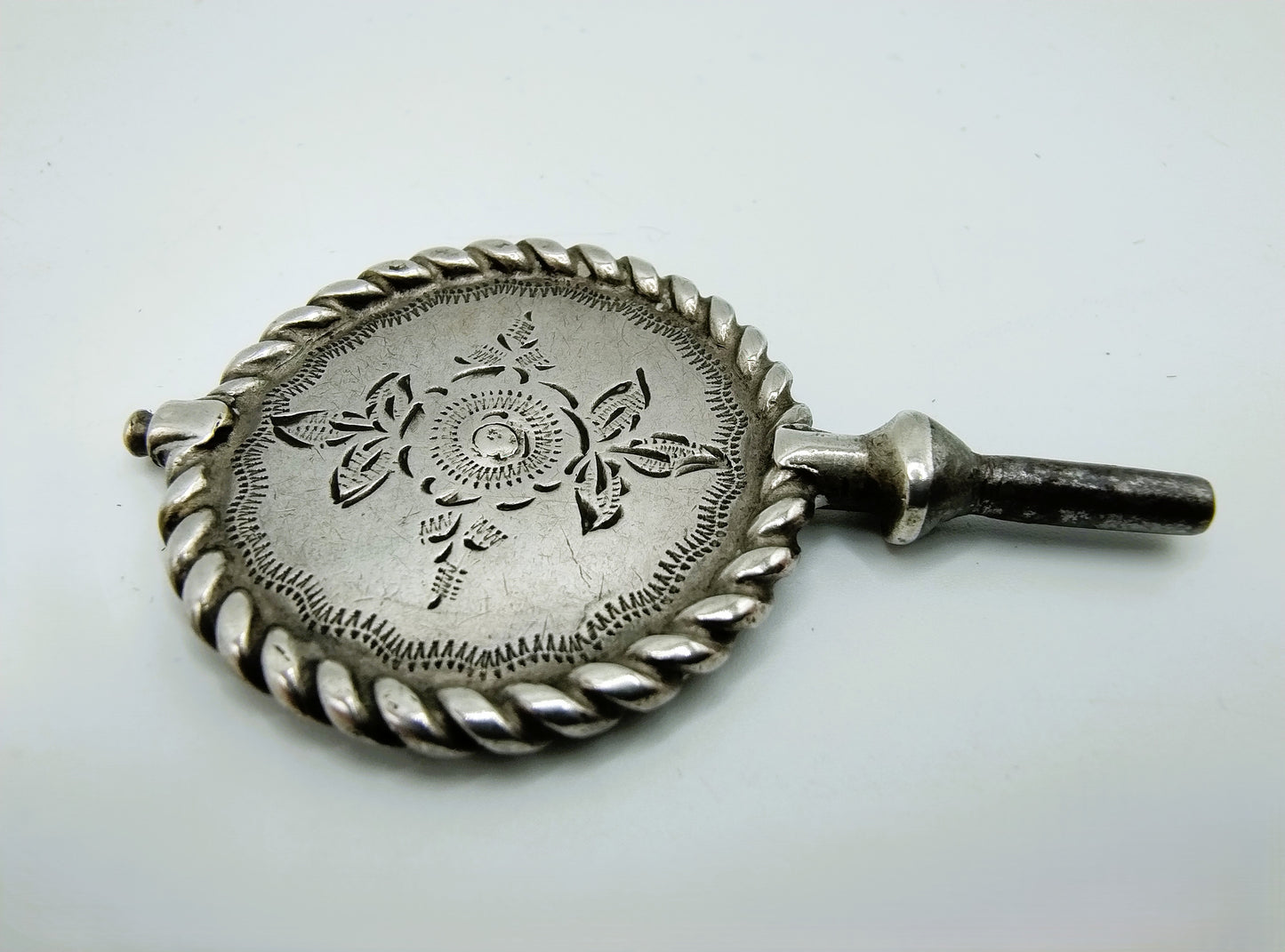 Zilveren horlogesleutel met paard