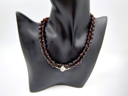 Garnet necklace with a silver clasp, 75 cm