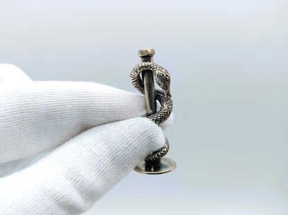 Zilveren sigarettendover met slang,  835