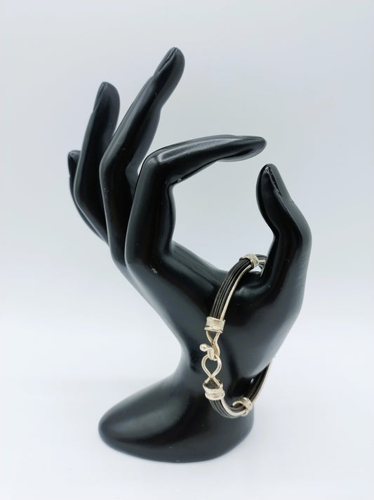 Rubberen herenarmband met zilveren beslag en sluiting, 21,5 cm