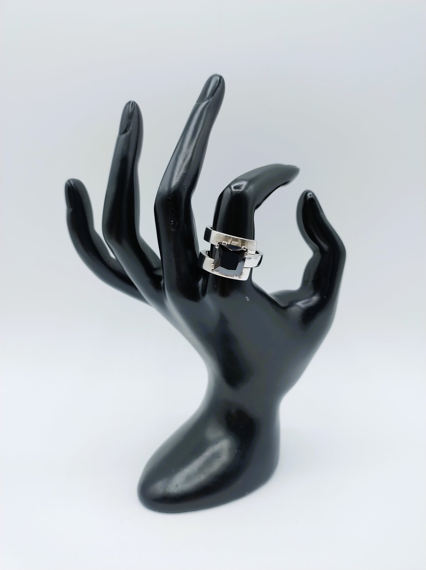 Zware zilveren ring met onyx, EDEN, 20 mm